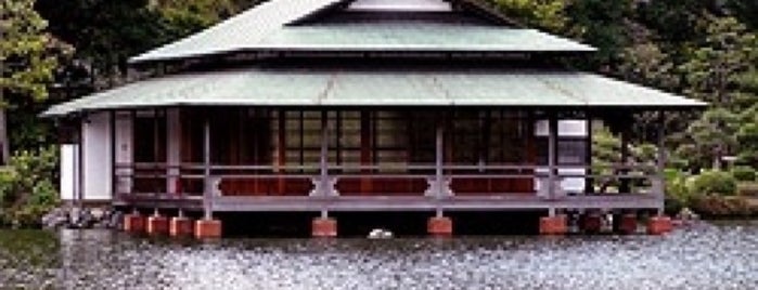 涼亭 is one of 都選定歴史的建造物.