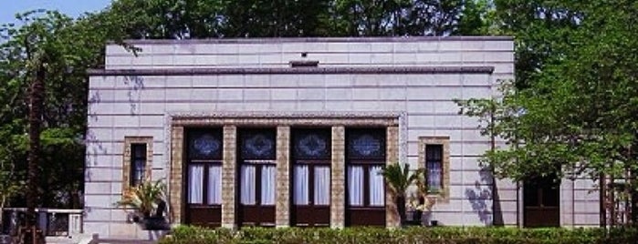 青淵文庫 is one of 都選定歴史的建造物.