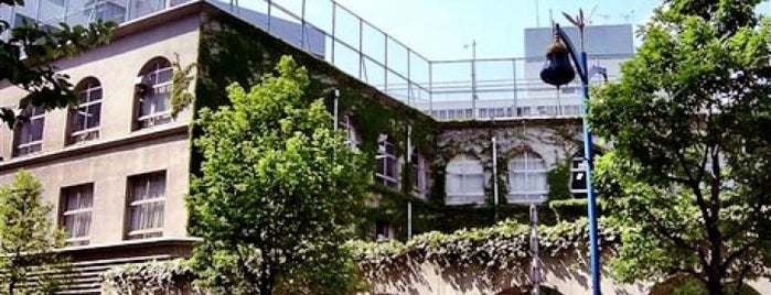 泰明小学校 is one of 都選定歴史的建造物.