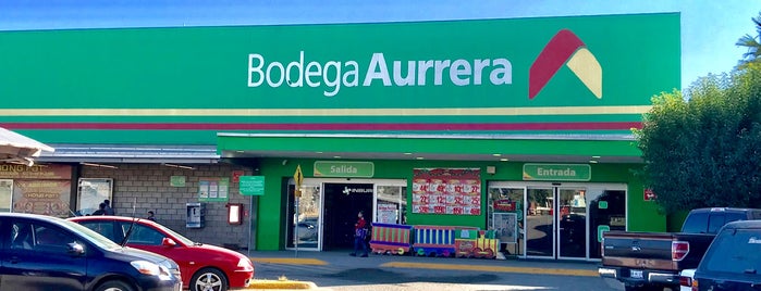 Bodega Aurrera is one of Luis'in Beğendiği Mekanlar.