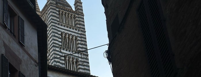 Siena is one of Tempat yang Disukai Vlad.
