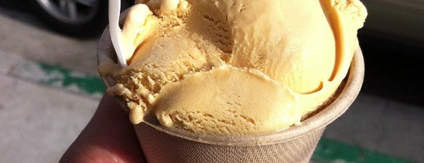 Carmela Ice Cream & Sorbet is one of Tempat yang Disukai diane.