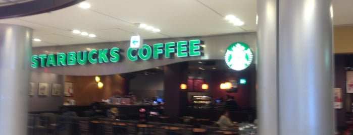 Starbucks is one of Orte, die Luiz Gustavo gefallen.