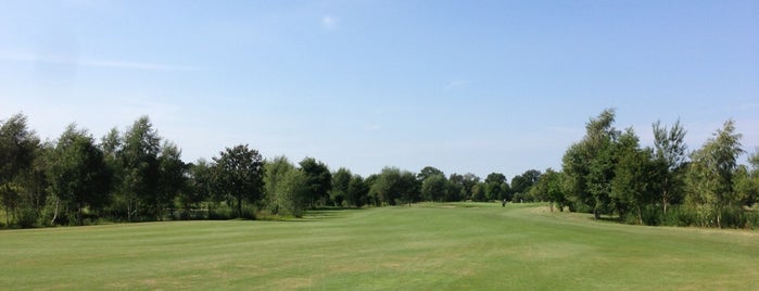 Golfanlage Gut Wulfsmühle GmbH is one of Golf in und um Hamburg.