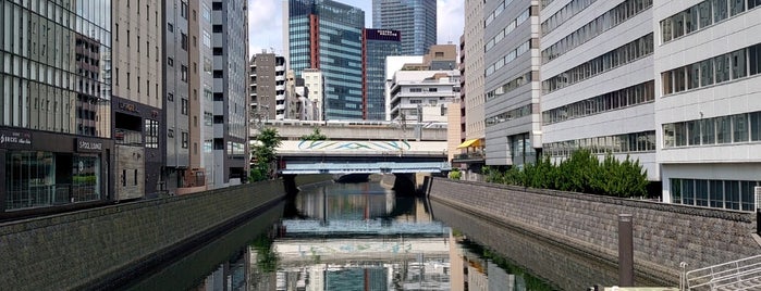Izumi Bridge is one of 橋.