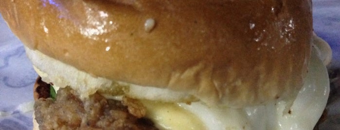 Burger Bakar Abang Burn is one of Best food porn in Alor Setar.