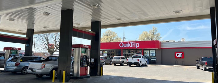 QuikTrip is one of frequent flyers :).