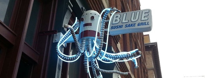 Blue Sushi Sake Grill is one of Tempat yang Disukai Sarah.