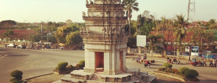 Independence Monument is one of Cambodia top things to do.