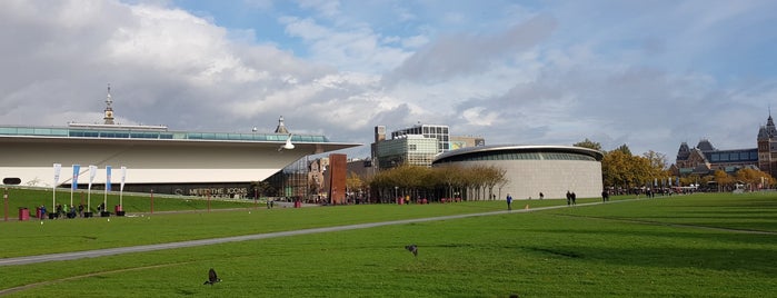 Museumplein is one of Lugares guardados de Nev.