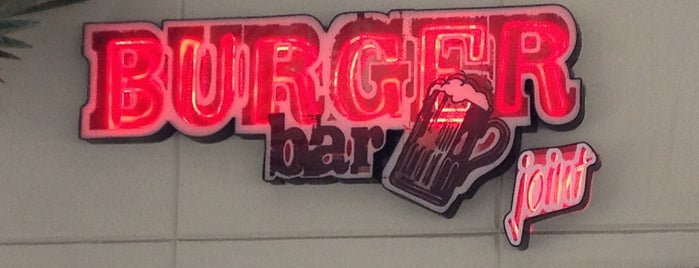 Burger Bar Joint is one of Comida.