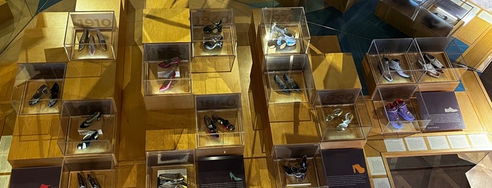 The Bata Shoe Museum is one of Toronto.