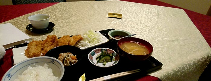 博多 い津み is one of Michelin Guide Tokyo (ミシュラン東京) 2012 [*].