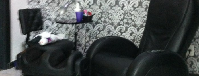 Purpleberry SPA Salon is one of Saloes (Campinas).