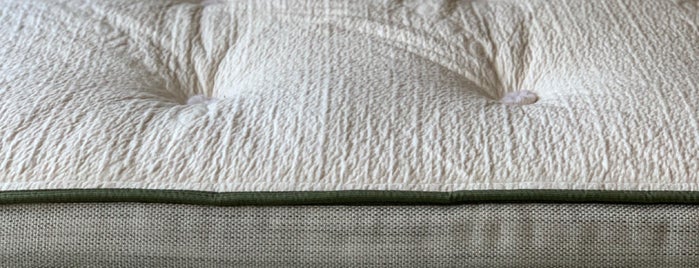 Avocado Green Mattress is one of Lieux qui ont plu à J.