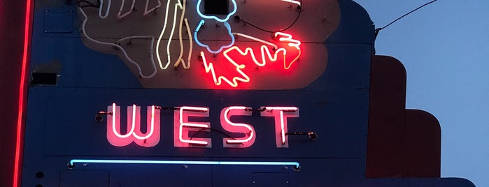 West Taghkanic Diner is one of Tempat yang Disukai Jessica.