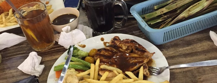 Restaurant PORT is one of Makan @ Bangi.