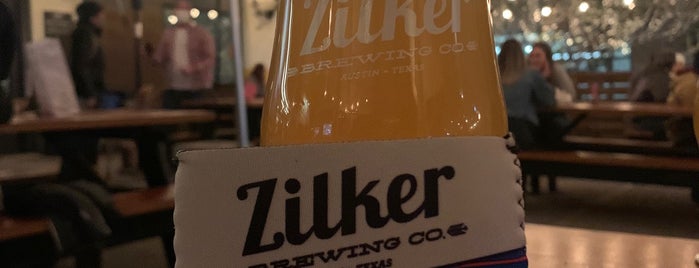 Zilker Brewing Co. is one of Tempat yang Disukai Melanie.