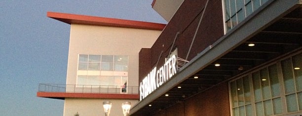 1st Bank Center is one of Hilaryさんのお気に入りスポット.