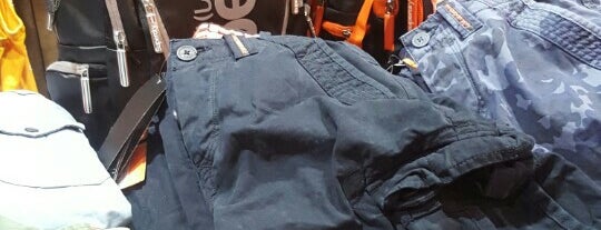 Superdry is one of Sevketさんのお気に入りスポット.