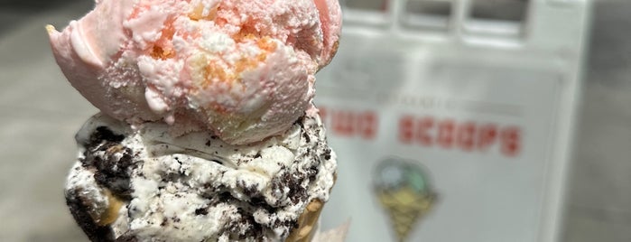 Two Scoops Creamery is one of Jenniferさんのお気に入りスポット.