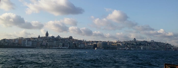 Istanbul Kitapcisi is one of Стамбул.