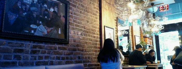 Blue Cups Cafe is one of สถานที่ที่บันทึกไว้ของ ᴡ.