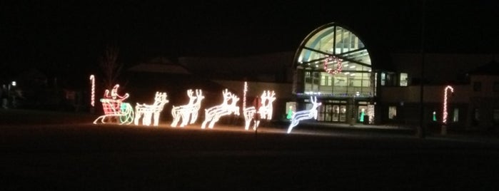 Wheat Ridge Recreation Center is one of Posti che sono piaciuti a Jill.