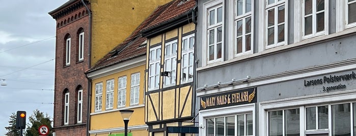 Møntergården is one of Odense, Denmark 🇩🇰.
