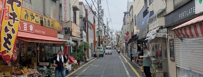 松陰神社通り松栄会商店街 is one of 世田谷区.