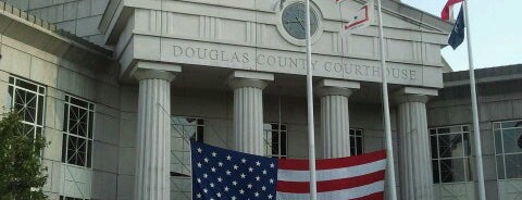 Douglas County Courthouse is one of Orte, die Chester gefallen.