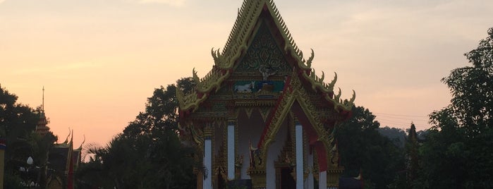 Wat Manik is one of Lugares favoritos de Natali🍒🍒🍒.