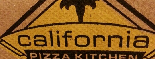 California Pizza Kitchen is one of Tempat yang Disukai Richard.