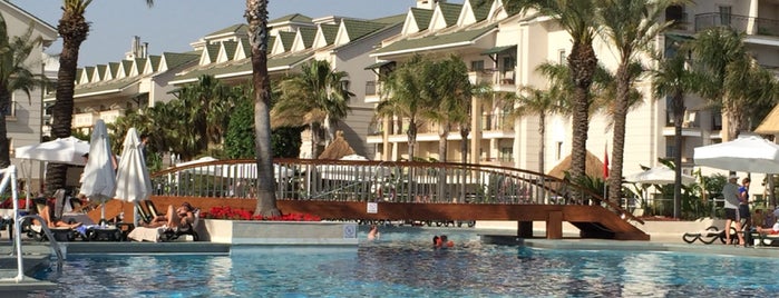 Alva Donna Exclusive Hotel & Spa is one of สถานที่ที่ Serko ถูกใจ.