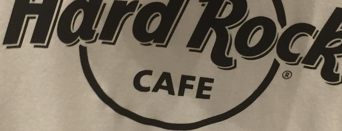 Hard Rock Cafe is one of Путешествия.