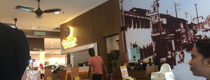 OldTown White Coffee is one of Top 10 dinner spots in Pasir Gudang, Malaysia.