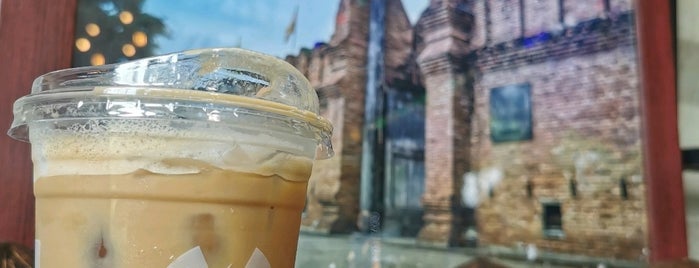Café @Chiang Mai is one of Bangkok.