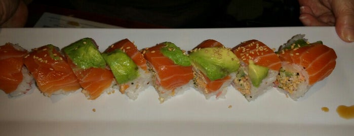 Mo Mo Sushi is one of The 13 Best Places for a Sushi Dinner in Las Vegas.