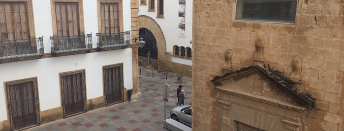 Plaza La Iglesia is one of Lieux qui ont plu à anthony.