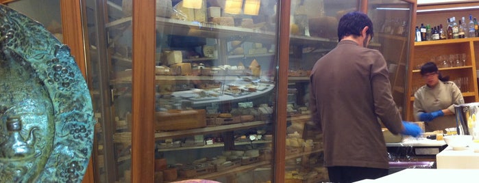 Poncelet Cheese Bar is one of Brunch en Madrid.