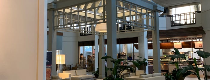 Hilton Myrtle Beach Resort is one of Lieux qui ont plu à Bruce.