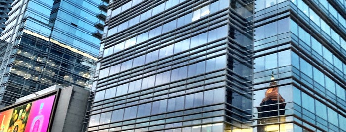 Ernst & Young Building is one of Quick list.