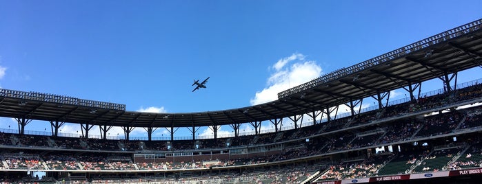 Suntrust Park Box 10 is one of Tempat yang Disukai Chester.