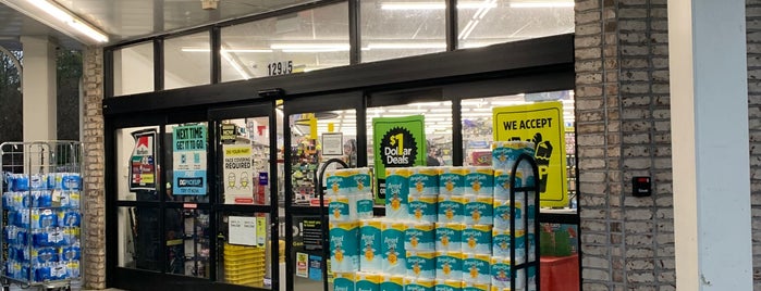 Dollar General is one of Terriさんのお気に入りスポット.