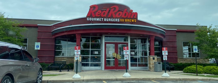 Red Robin Gourmet Burgers and Brews is one of places.
