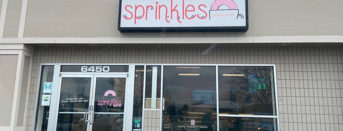 Sprinkles Donut Shop is one of Places To Try.