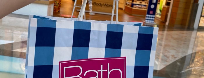 Bath & Body Works is one of Alışveriş.