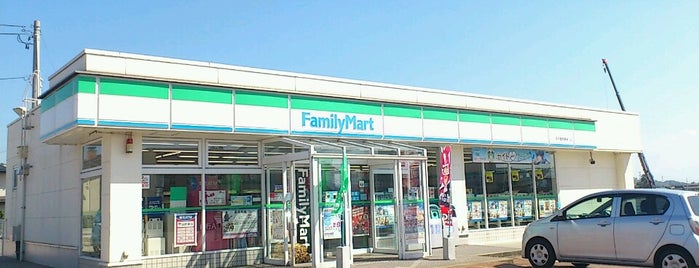 FamilyMart is one of 高井 님이 좋아한 장소.