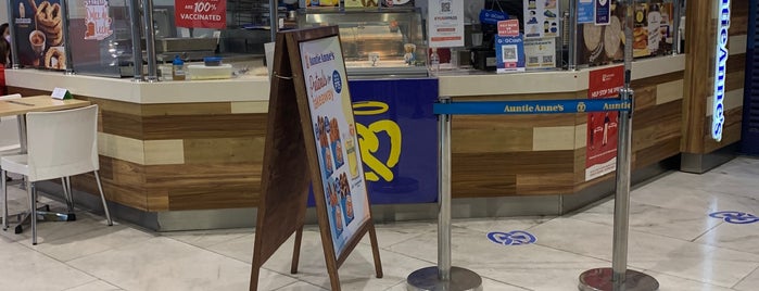 Auntie Anne's is one of Food Chambers!.