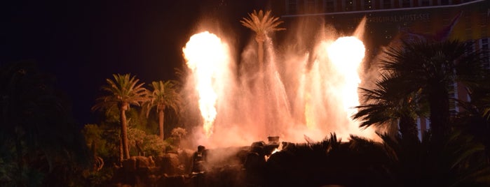 The Mirage Volcano is one of Caroline’s Liked Places.